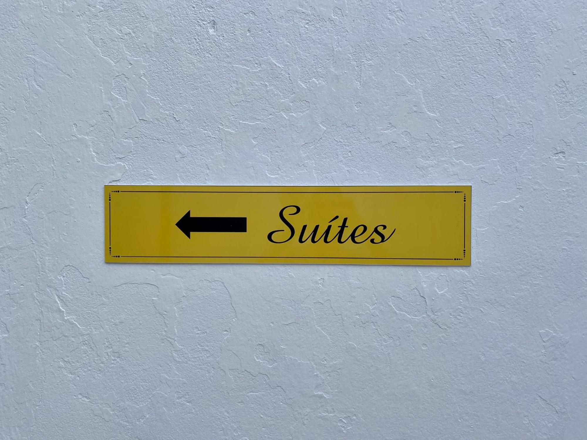 Kalug - Suite Casal Independente Em Guest House 伊列乌斯 外观 照片